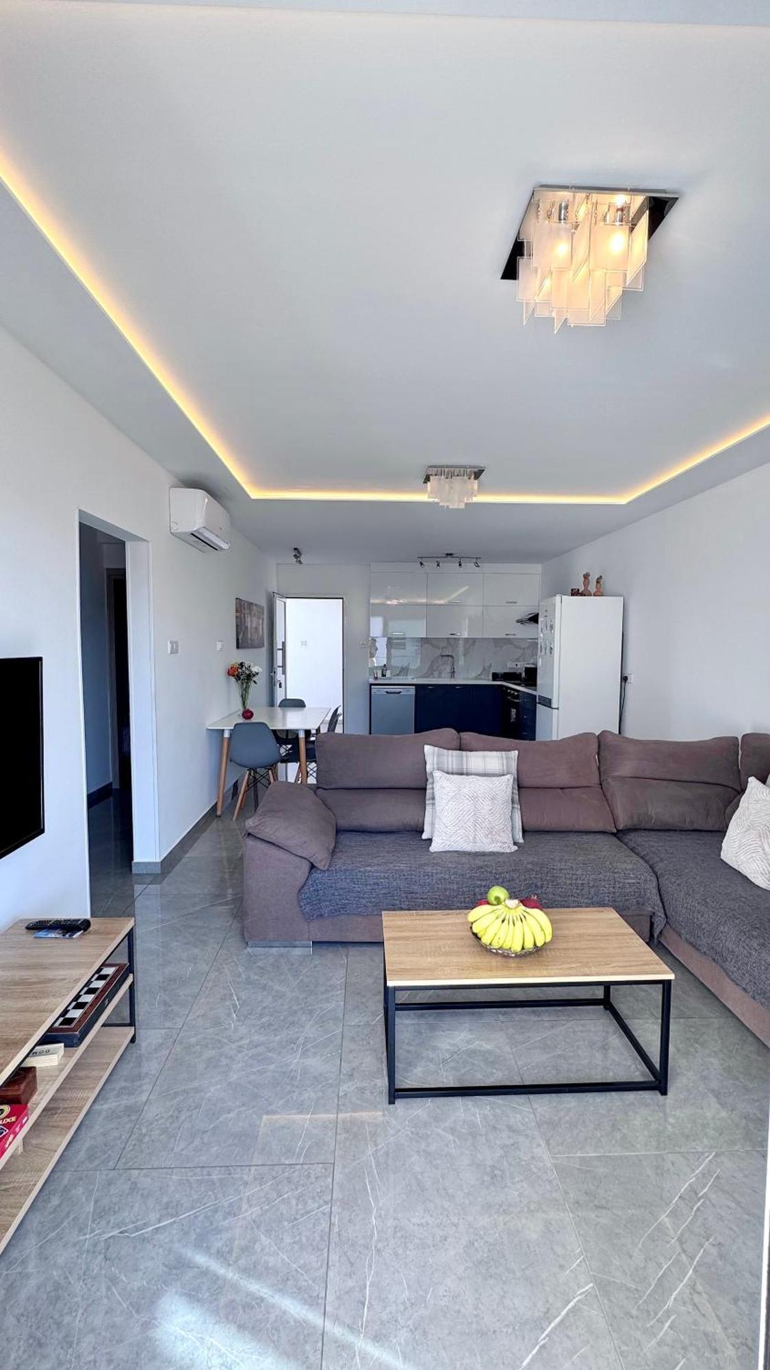 Apartment Savvas *